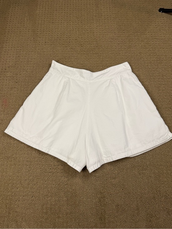 WeWoreWhat Pants - WeWoreWhat White High-Rise Pleated Shorts